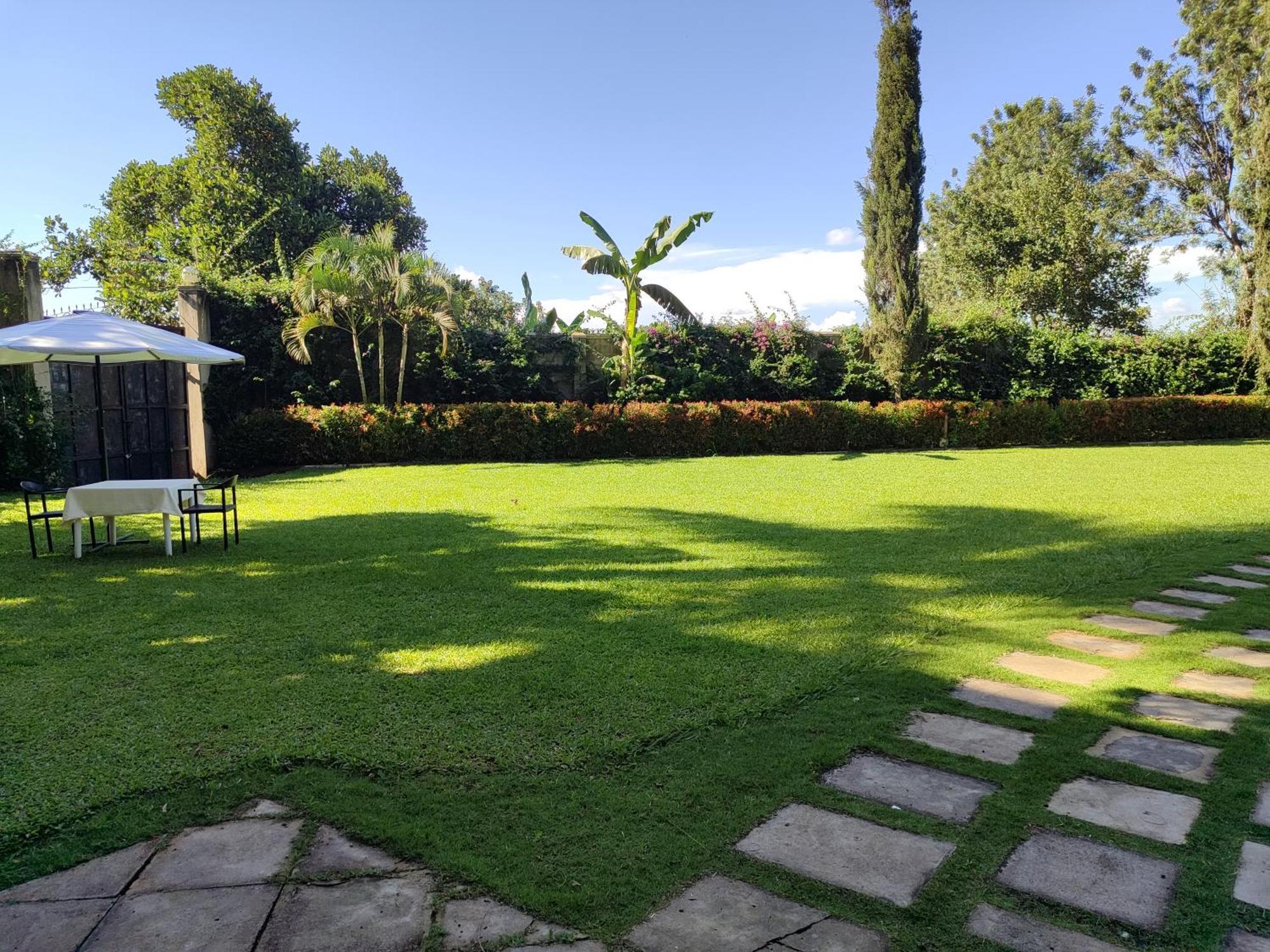 Garden Courts Hotel Masaka Exterior photo